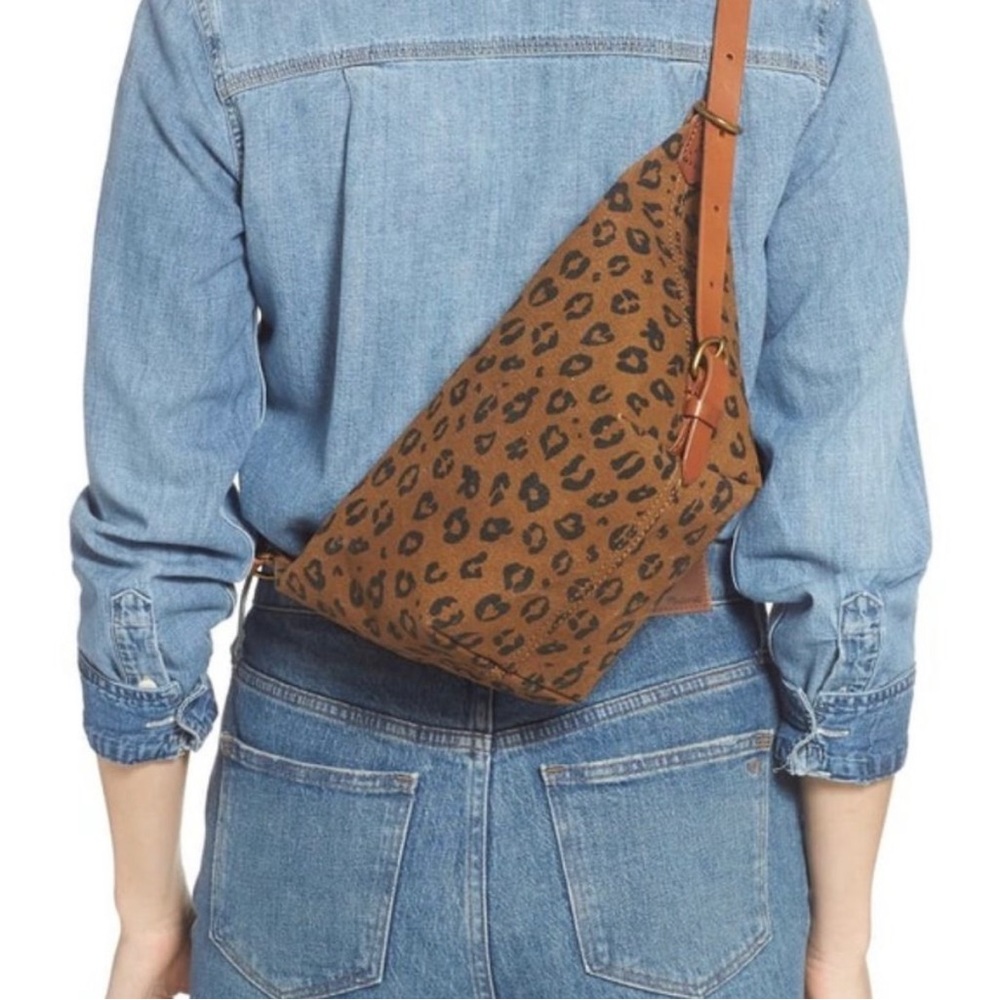 Madewell The Canvas Sling Bag in Leopard Love